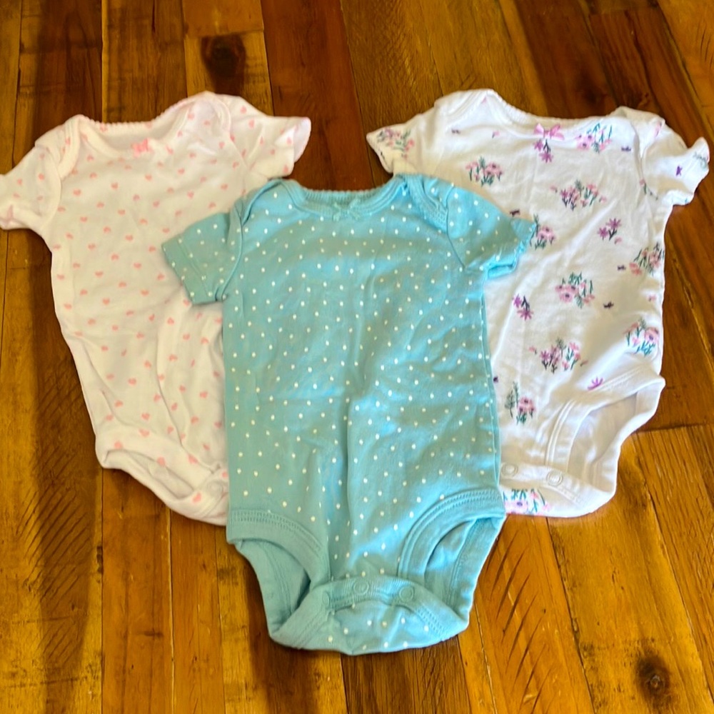 Set of 3 Carter’s onesies
